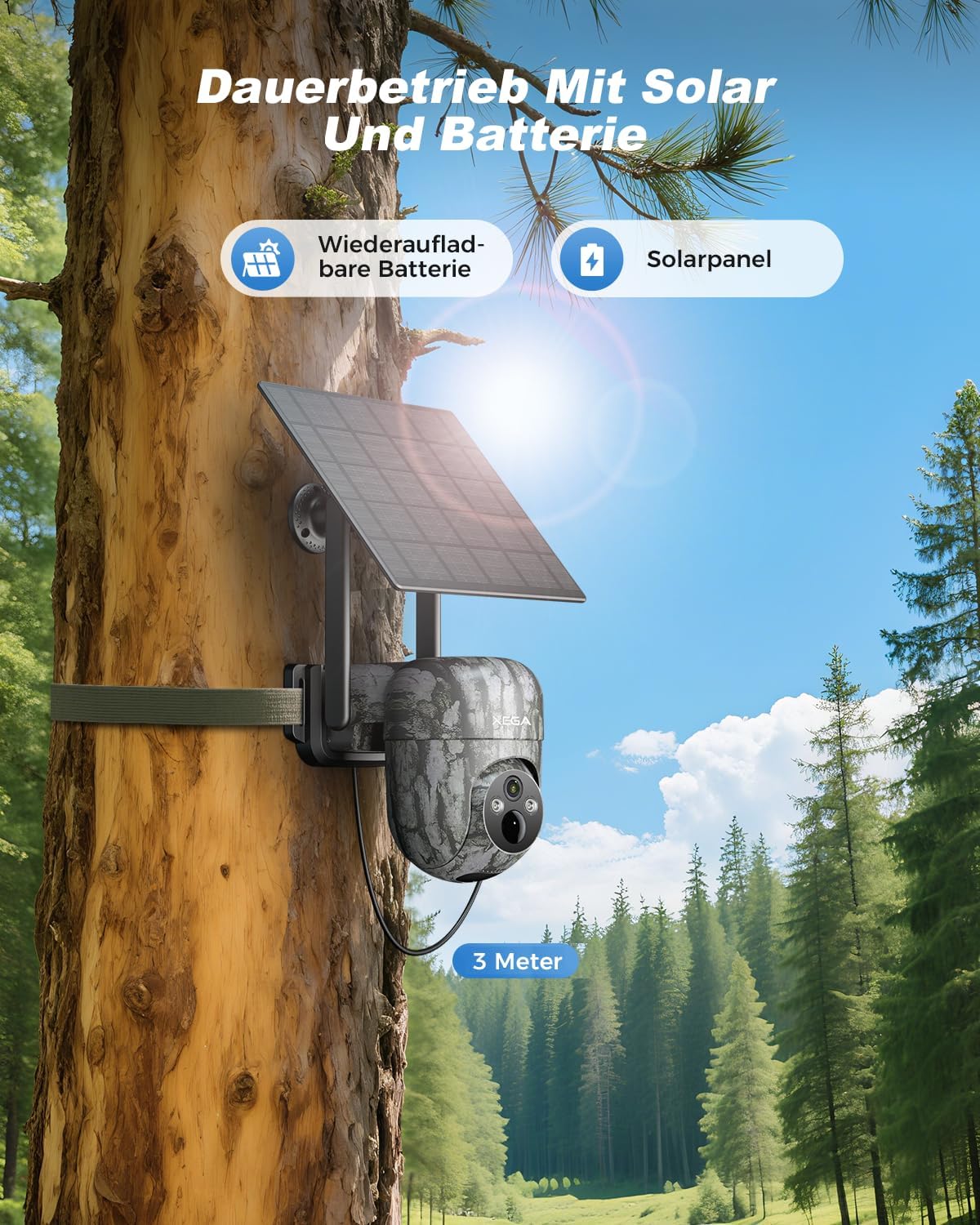 Tarnfarbene Xega 4G LTE PTZ Wildkamera mit Solarpanel am Baum. Für autarken 2K HD Akku-Dauerbetrieb im Freien.